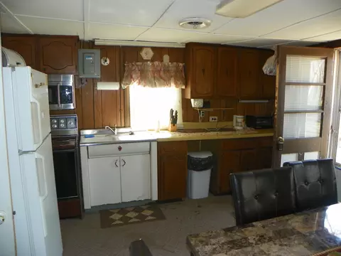 Kitchen - 708 Isabella, Harrison, MI 48625 photo 2 of 2