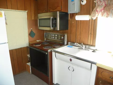 Kitchen - 708 Isabella, Harrison, MI 48625 photo 1 of 2