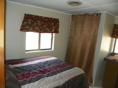 Bedroom - 708 Isabella, Harrison, MI 48625 photo 2 of 2