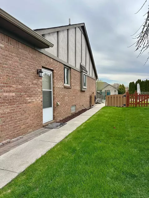 48803 Hunter, Macomb, MI 48044 photo 23