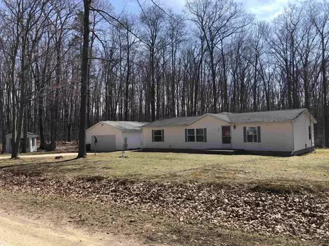 4821 Pear Way, Farwell, MI 48622