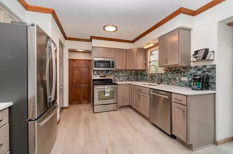 4336 N Elms, Flushing, MI 48433 photo 4