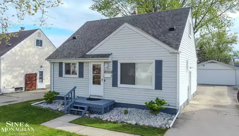 23328 Beverly, Saint Clair Shores, MI 48082