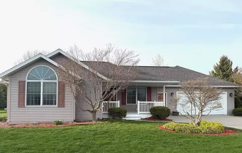 254 W Borton, Essexville, MI 48732
