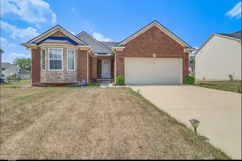 16658 Jessica, Romulus, MI 48174