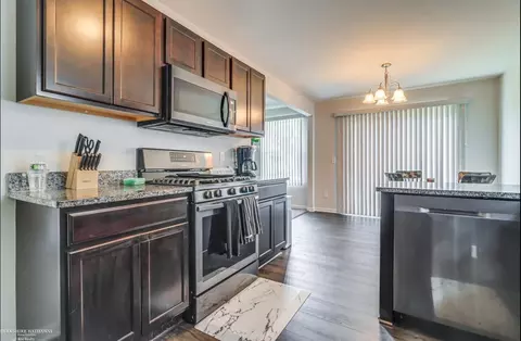 Kitchen - 16658 Jessica, Romulus, MI 48174 photo 2 of 2