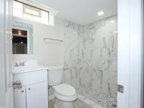 Bath - 24830 Roxana, Eastpointe, MI 48021 photo 2 of 2