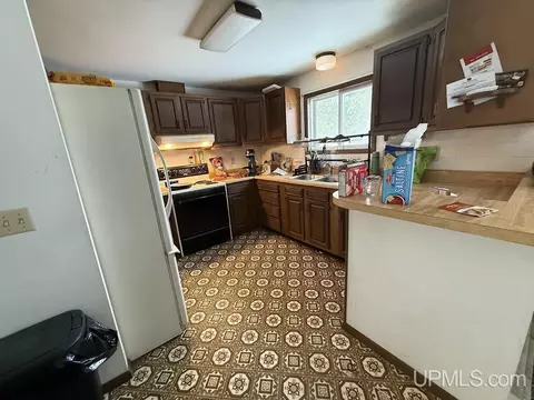 9690 County 416 H, Cornell, MI 49818 photo 5