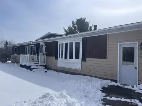 9690 County 416 H, Cornell, MI 49818