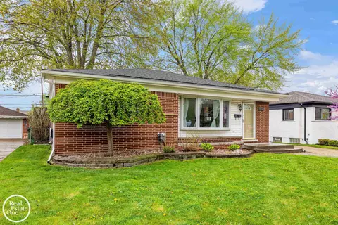 28817 Boston, Saint Clair Shores, MI 48081
