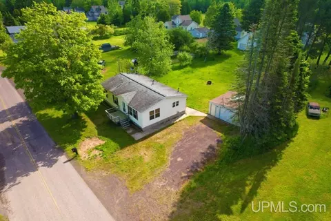 878 Main, Lake Linden, MI 49945