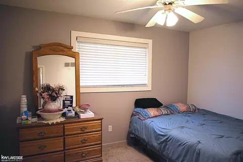 46515 Meadow, Macomb, MI 48044 photo 37