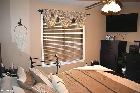 46515 Meadow, Macomb, MI 48044 photo 35