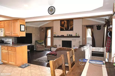 46515 Meadow, Macomb, MI 48044 photo 17