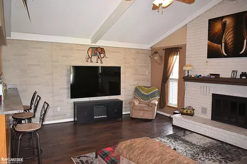 46515 Meadow, Macomb, MI 48044 photo 26