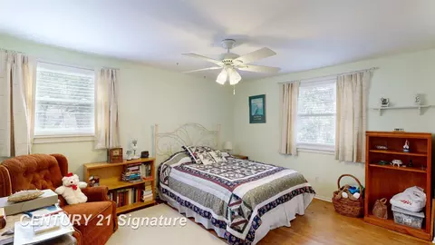 Bedroom - 5028 Sioux, Flushing, MI 48433 photo 5 of 7