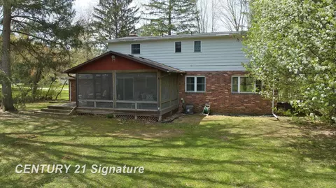 Exterior - 5028 Sioux, Flushing, MI 48433 photo 12 of 14