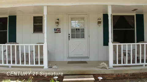 Exterior - 5028 Sioux, Flushing, MI 48433 photo 3 of 14