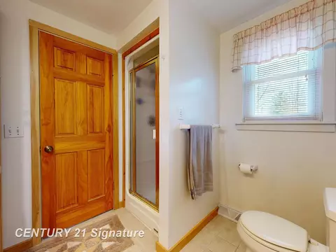 Bath - 5028 Sioux, Flushing, MI 48433 photo 3 of 7