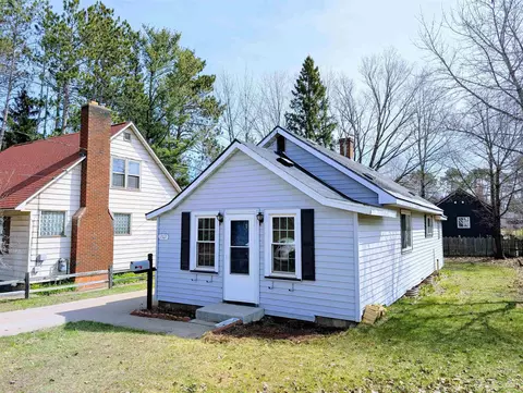 1302 Lincoln, Marquette, MI 49855
