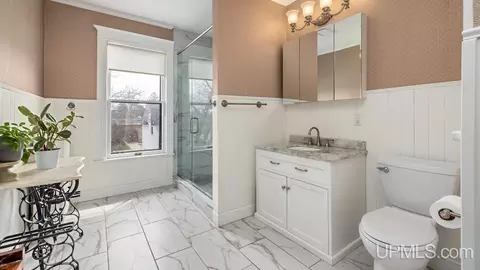 301 S 7th, Escanaba, MI 49829 photo 26