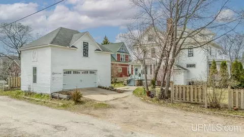 301 S 7th, Escanaba, MI 49829 photo 48