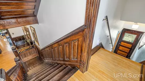 301 S 7th, Escanaba, MI 49829 photo 40