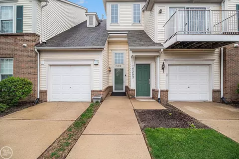 4102 Teal UNIT 35;  4, Wolverine Lake, MI 48390