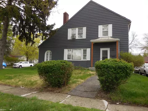 890 Spence, Pontiac, MI 48340