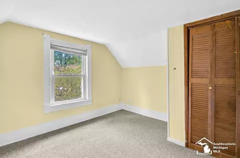 Bedroom - 1130 W Temperance, Temperance, MI 48182 photo 6 of 9