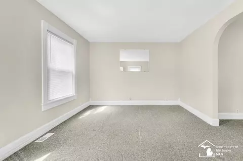 Living - 1130 W Temperance, Temperance, MI 48182 photo 2 of 7