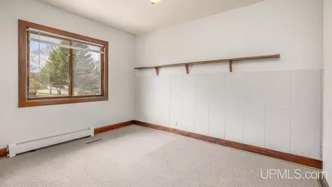 605 W A, Iron Mountain, MI 49801 photo 8