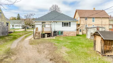 605 W A, Iron Mountain, MI 49801 photo 25