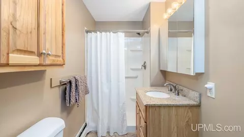 605 W A, Iron Mountain, MI 49801 photo 9