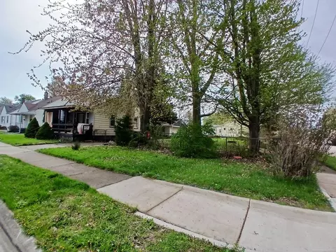 19310 Meier, Roseville, MI 48066