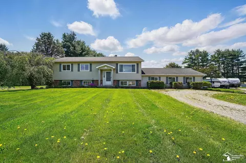 3299 Kelly, La Salle, MI 48145