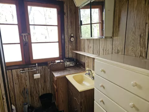 Bath - 3697 Starr, Harrison, MI 48625 photo 2 of 2