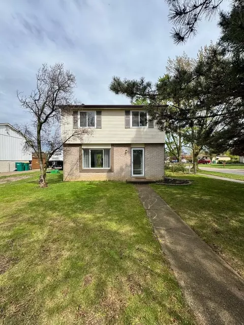 32175 Glaser, Rockwood, MI 48173