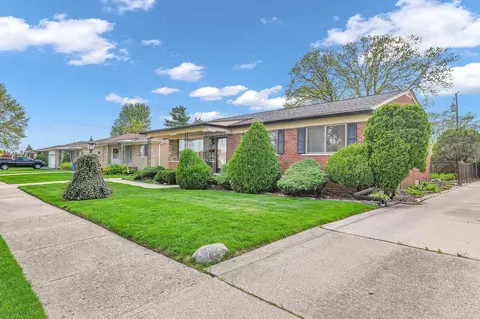 28443 Campbell, Warren, MI 48093 photo 3