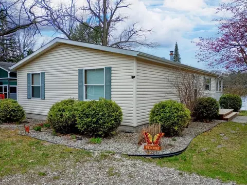 1141 Ranger, Gladwin, MI 48624 photo 3