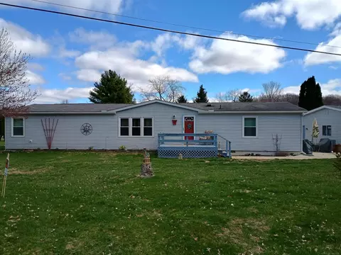 4424 Dawn, Hillsdale, MI 49242