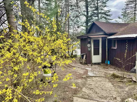 4690 E Arnold Lk, Harrison, MI 48625