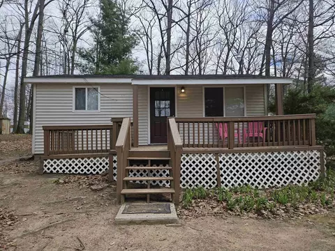 5374 Ferndale, Harrison, MI 48625