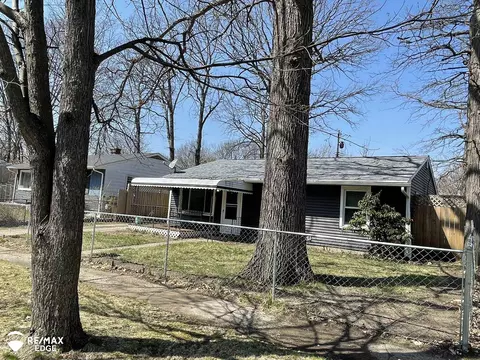 2415 Beta, Flint, MI 48506 photo 2