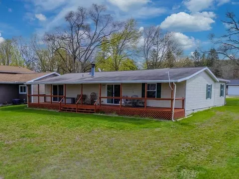 4536 Nipigon, Gladwin, MI 48624 photo 2