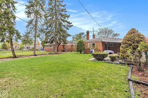 Exterior - 2366 Edwin, Warren, MI 48092 photo 4 of 5