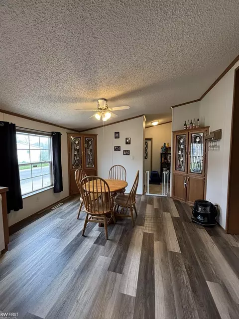 Dining - 384 River Birch, Flint, MI 48506 photo 1 of 1