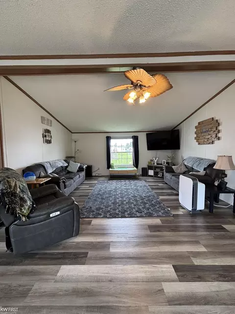 Living - 384 River Birch, Flint, MI 48506 photo 2 of 5