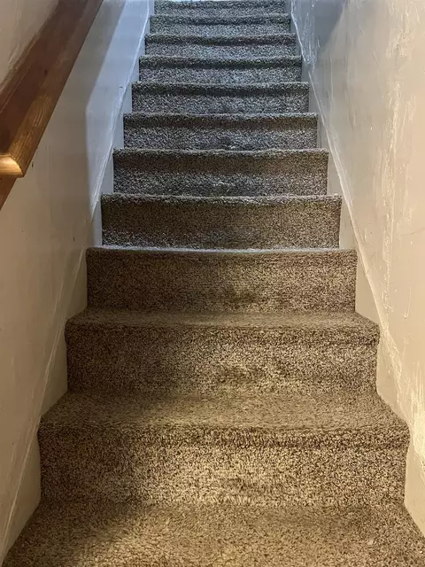 Entry Way - Undisclosed, Owosso, MI 48867 photo 1 of 2