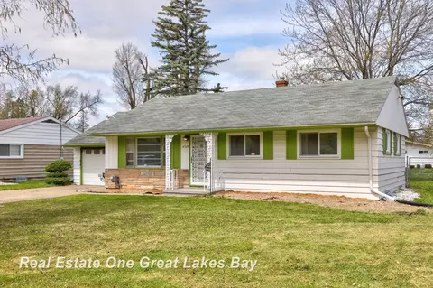 4749 Strathmoor, Buena Vista, MI 48601